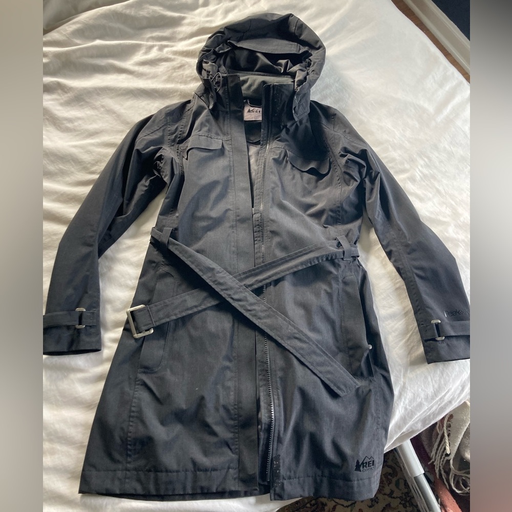 REI women’s long raincoat, black, size xs